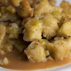 Sourdough Stuffing With Bacon and Apples