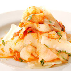 Daikon Fettucine with Tomato-Basil Sauce