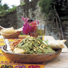 Chicken in Green Pumpkin-Seed Sauce