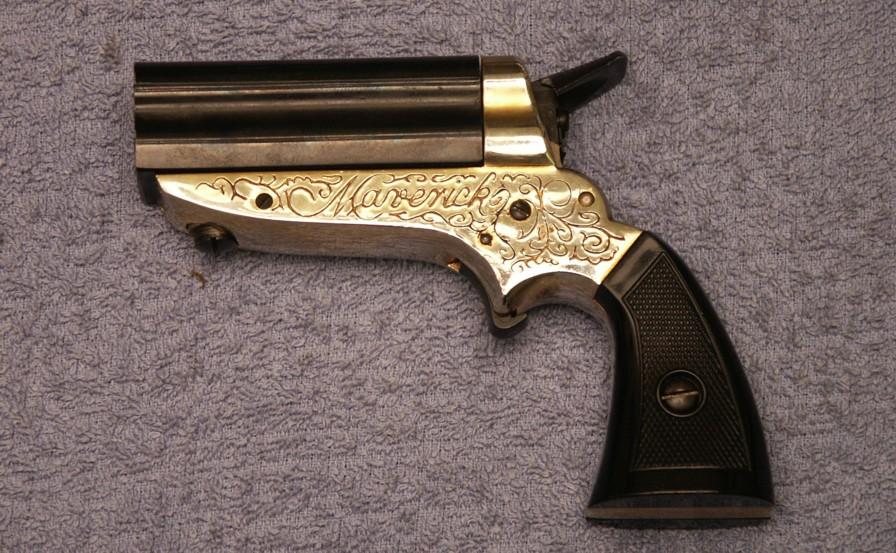 [derringer maverick-03.JPG]