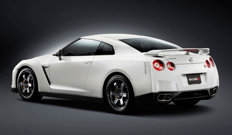 Nismo_R35_r3qtr