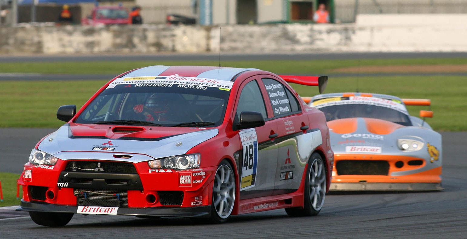 [Mit_CZ4A_RacingEvo_02[4].jpg]