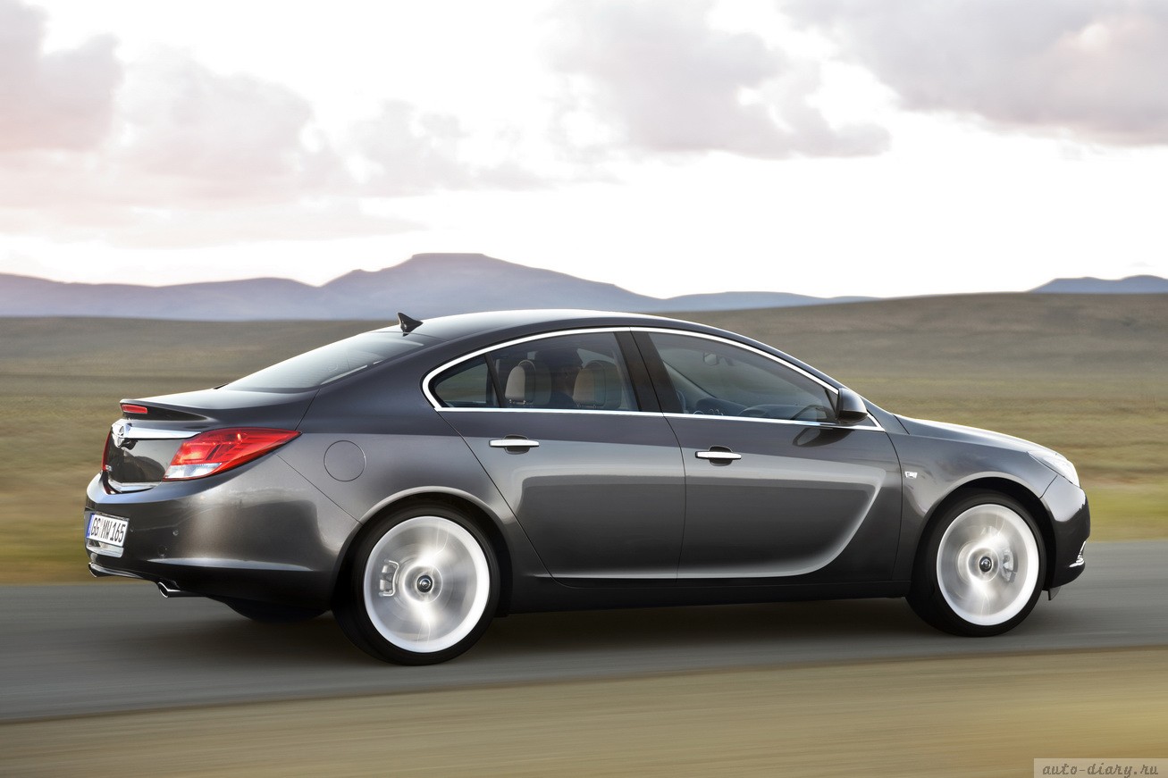 [auto-diary.ru_Opel_Vauxhall_Insignia_7.jpg]