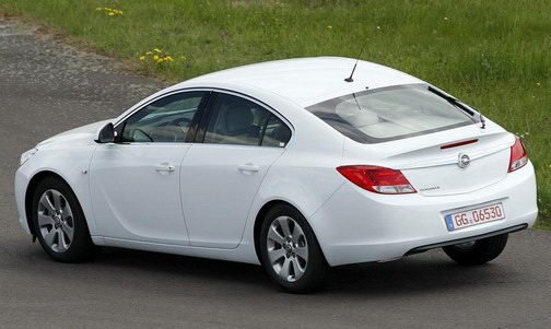 [Opel_Insignia_2.jpg]
