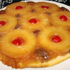 Eight Animals Bake a Cake - Pineapple Upside Down Cake
