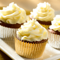 Chocolate Cupcakes With Whipped Vanilla Frosting