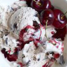 Cherry-Chocolate Chunk Ice Cream Sundaes