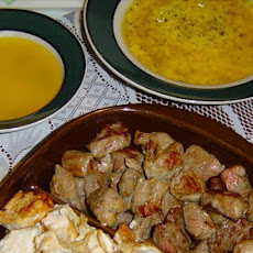 beef fondue with dipping sauces