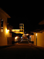 Camino a la plaza Camino a la plaza