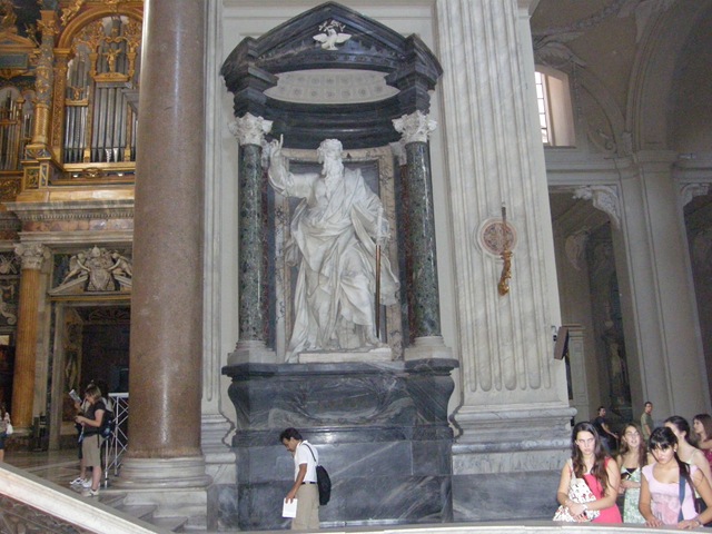 [P71900776.jpg]
