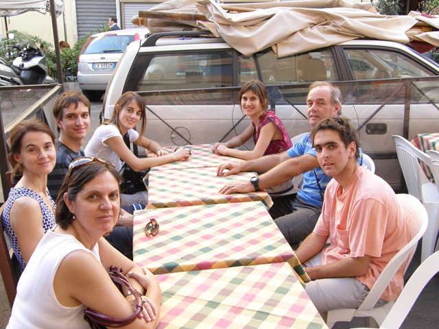[P71900935.jpg]