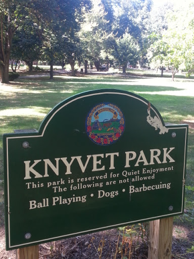 Brookline Knyvet Park