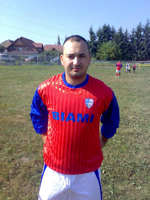 http://lh5.ggpht.com/blogavrig/SNTjzowKmgI/AAAAAAAAADQ/8xIIadWQ9VM/s400/Achimescu.jpg