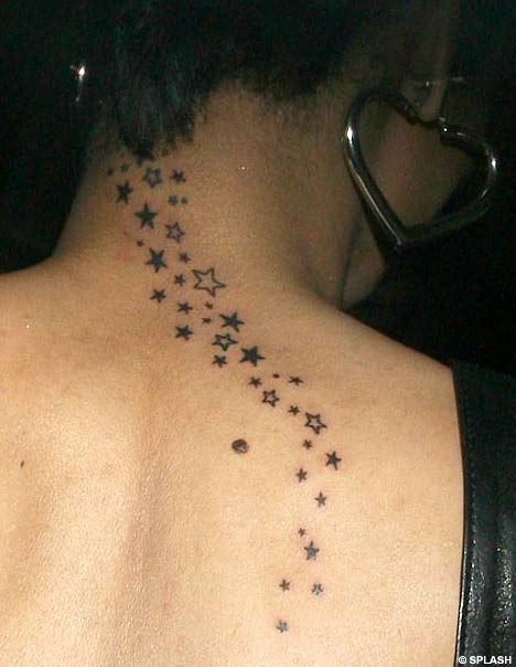 http://lh5.ggpht.com/blogdelatele/R_2XansVUCI/AAAAAAAALE4/PesreG0F1Ho/s800/rihanna-tatoo-2.jpg
