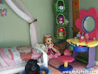 La coiffeuse est identique! M&ecirc;me le rangement &agrave; peluches y est!