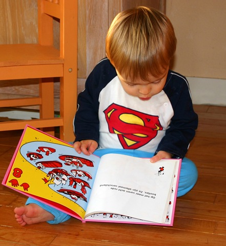 [little boy reading[8].jpg]