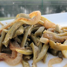 Green Beans With Caramelized Red Onions