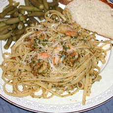 Linguini with Shrimp and Tomato Hazelnut Pesto