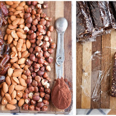 Homemade Chocolate Hazelnut Lärabar