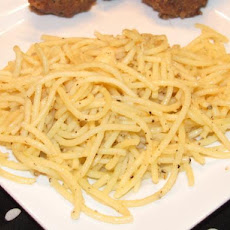 Spaghetti Cacio E Pepe (Cheese and Pepper)