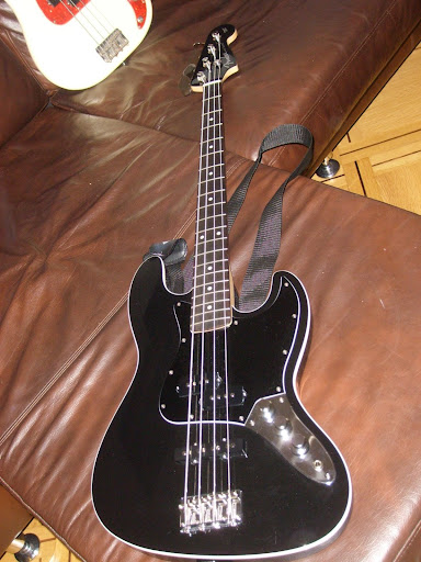 Mij+fender+aerodyne+jazz+bass