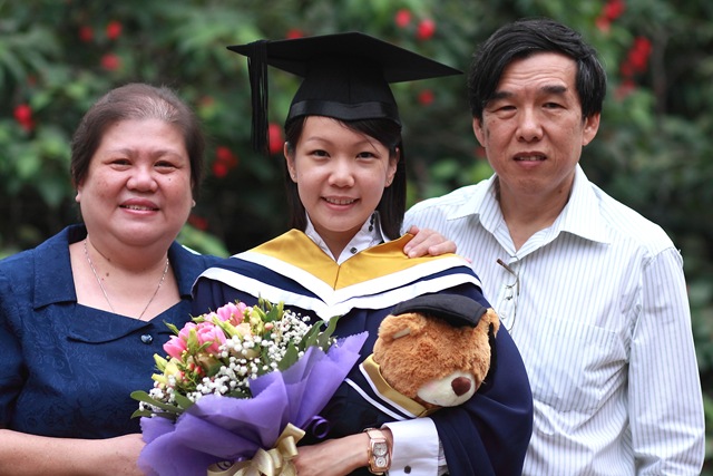 [Pei Wen's Convocation_15[4].jpg]