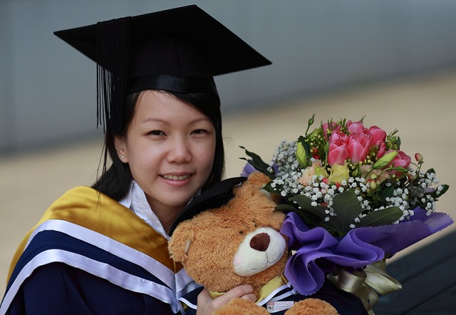 [Pei Wen's Convocation_24[4].jpg]