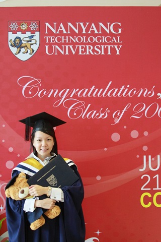 [Pei Wen's Convocation_35[5].jpg]