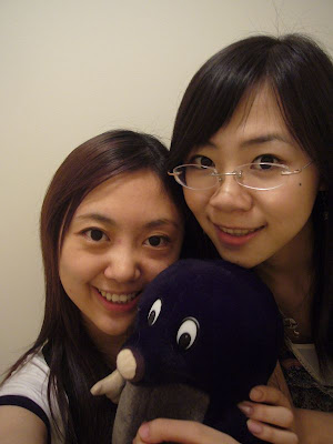 http://lh5.ggpht.com/chingching.daisy/SNONQwyOL9I/AAAAAAAAARs/ZvNppaPug7M/s400/P1030932.JPG