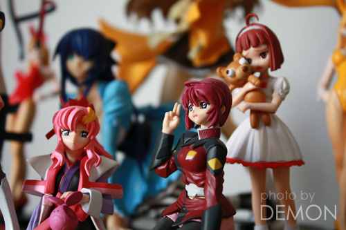 Toys gathering…