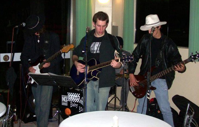 [100_4022_800x599[3].jpg]