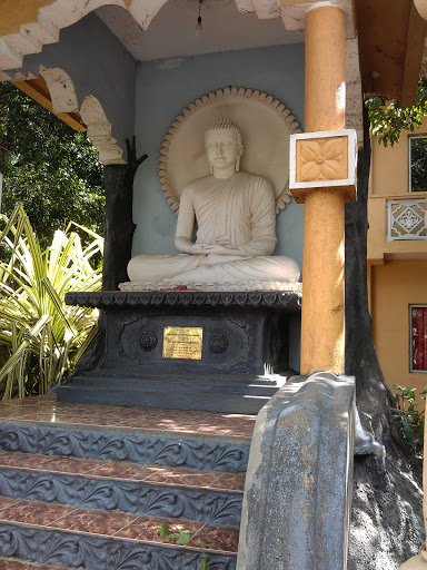 Sri Nandaramaya Temple Buddha's Statue