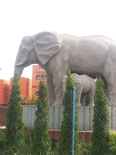 Elephant Statu