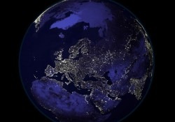 [earthfromspace_zoom-250x175[4].jpg]