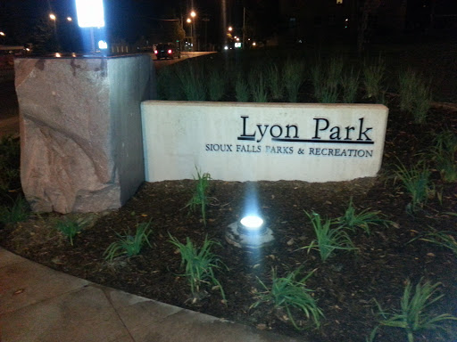 Lyon Park Sign