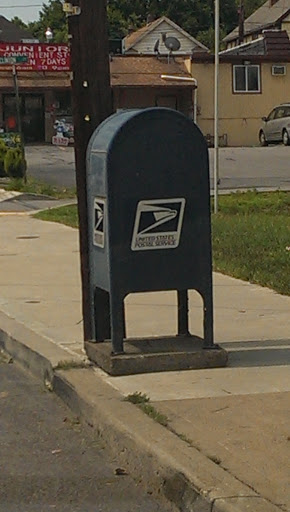Throop Post Office