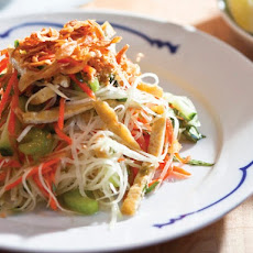 Charles Phan's Green Papaya Salad with Rau Ram, Peanuts, and Crispy Shallots