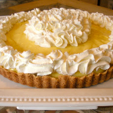 A Banana Cream Tart That's Gone Bananas