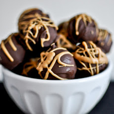 Crispy Chocolate Peanut Butter Cookie Dough Truffles