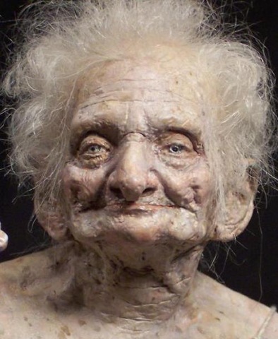 [granny2[12].jpg]