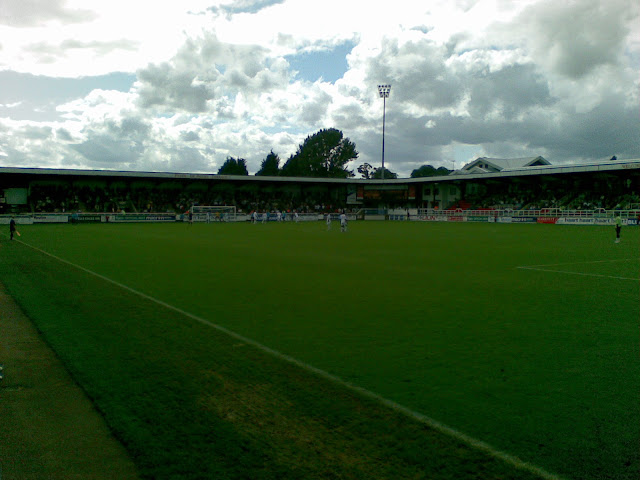 Rushden fans (in terrace and down sides)