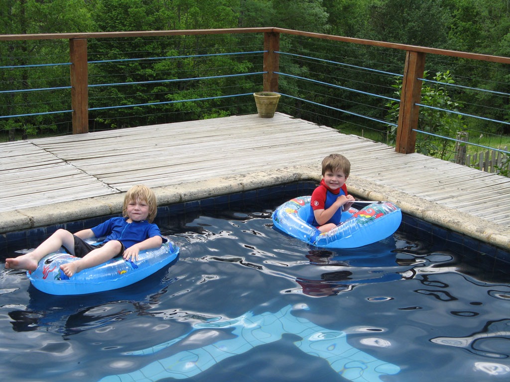 [Swim_Time_two[3].jpg]