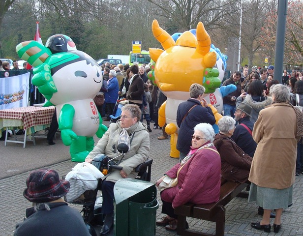 [Keukenhof 04-08 00c[3].jpg]