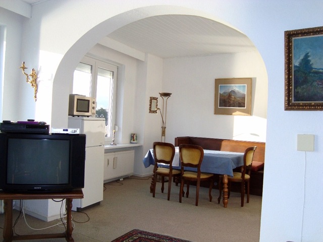 [Apartment A 2[3].jpg]