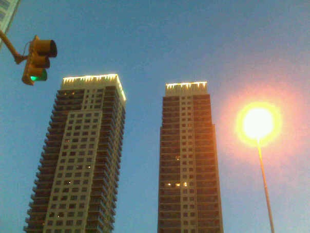 [puerto madero 01[4].jpg]