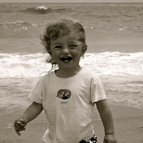 by Julie Zaranek - Portrait & People Children