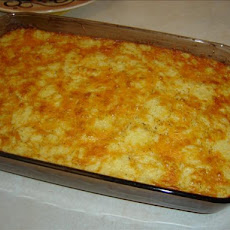 Easy Cheesy Corn Casserole
