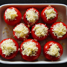 Cheesy Stuffed Tomatoes With Arugula Salad