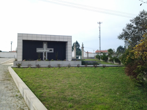 Cemitério E Capela Mortuaria de Sebolido