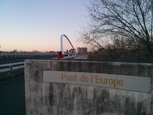 Pont De L'Europe